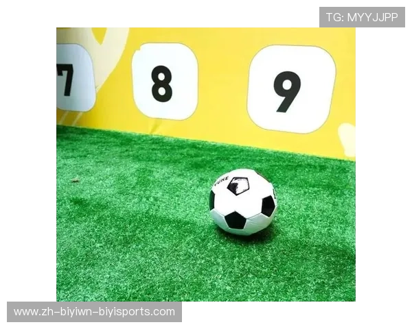 足球火锅主题是否以球队配色与赛季纪念方式吸引球迷打卡